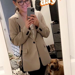 Light beige blazer